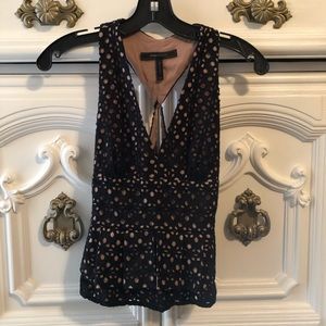 BCBG BLACK NUDE LACE FITTED TOP